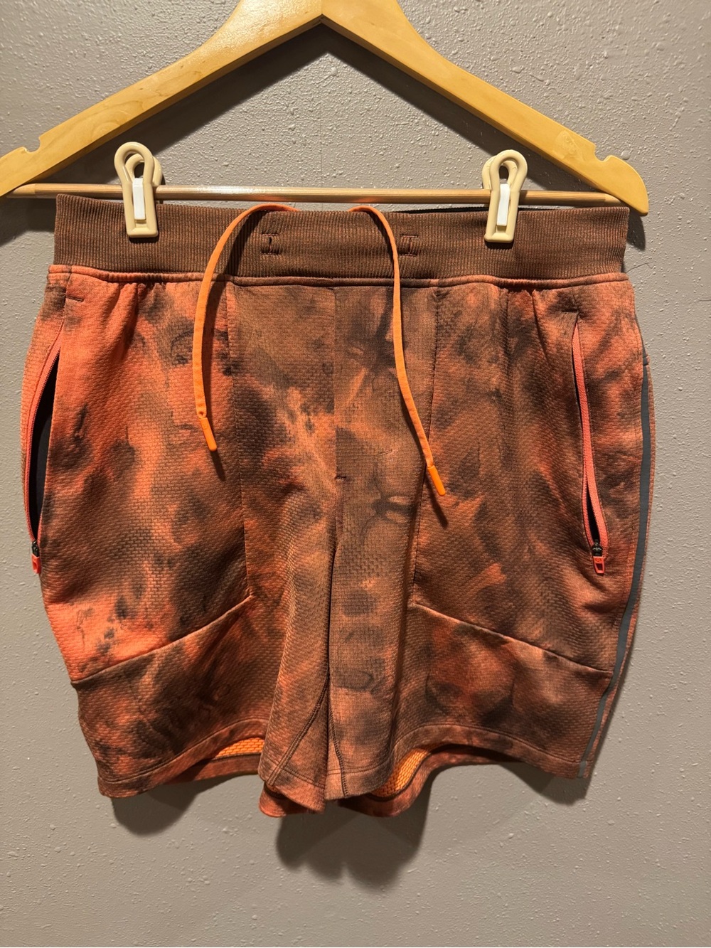 Men’s Lululemon Textured Tech Shorts 7" Diamond Dye
